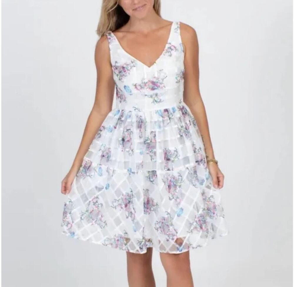 Anthropologie by: Maeve Peony Floral Organza Garden Dress in White Size: 2 (XS)